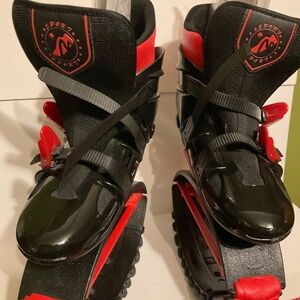 M SPORT7 Unisex Bounce Jumper Boots - Black/Red, Size EUR 42-44 (US Men’s ~9-10.